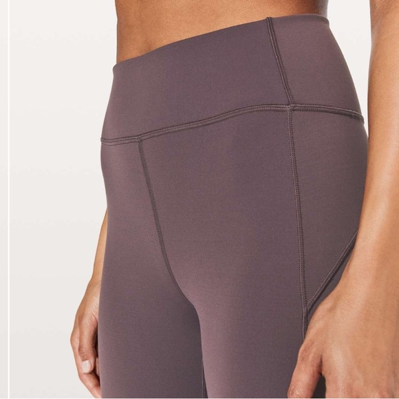 Lululemon 2 In Movement 7/8 Tight *Everlux 25" in Vintage Grape - Picture 4 of 12